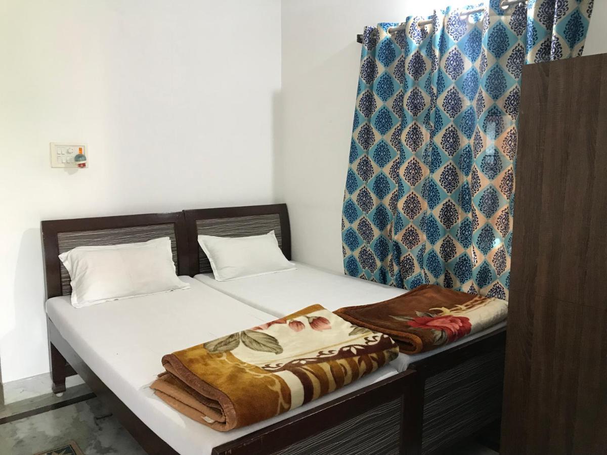 Harsh & Yash Guest House Bodh Gaya Eksteriør billede